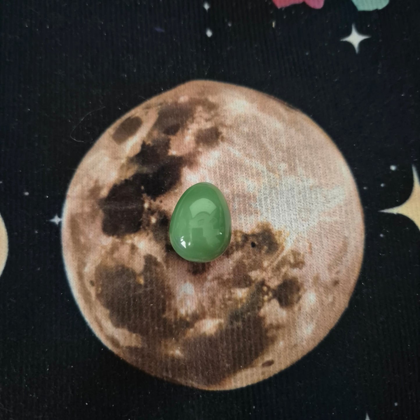 Polished Gemstone Egg – 2 cm Mini Carving