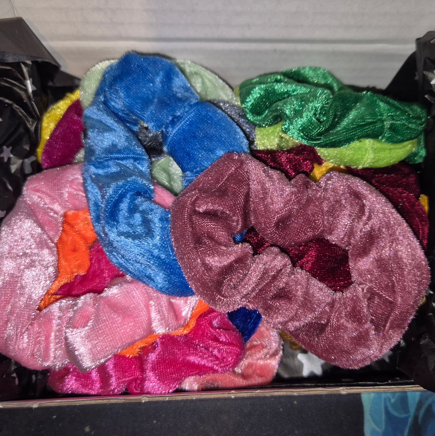 20 velevet scrunchies