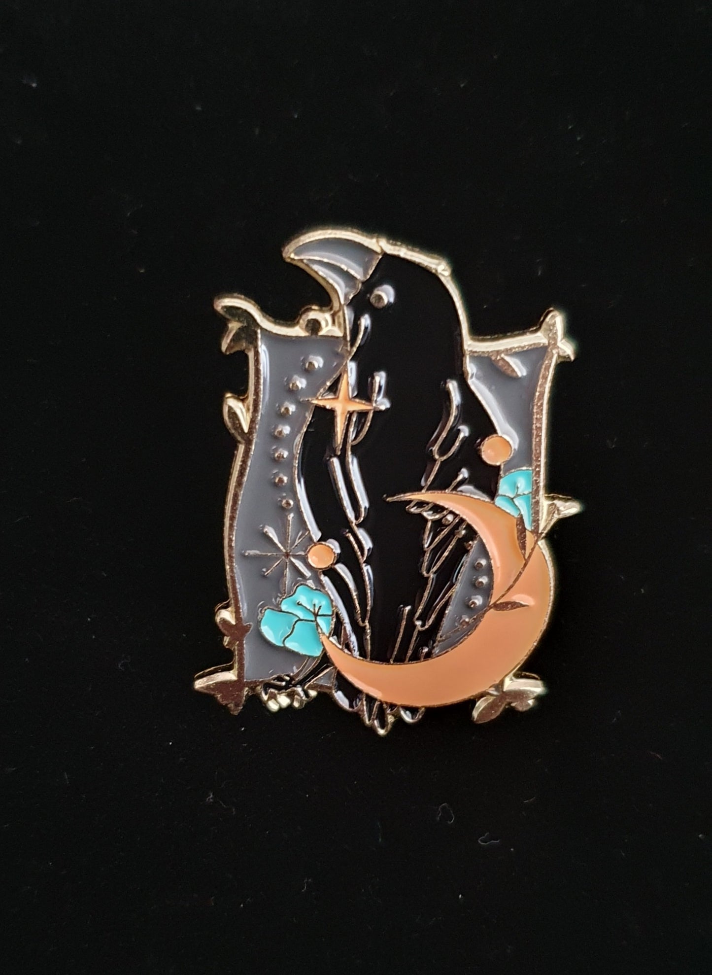 Raven enamel pin badge brooches