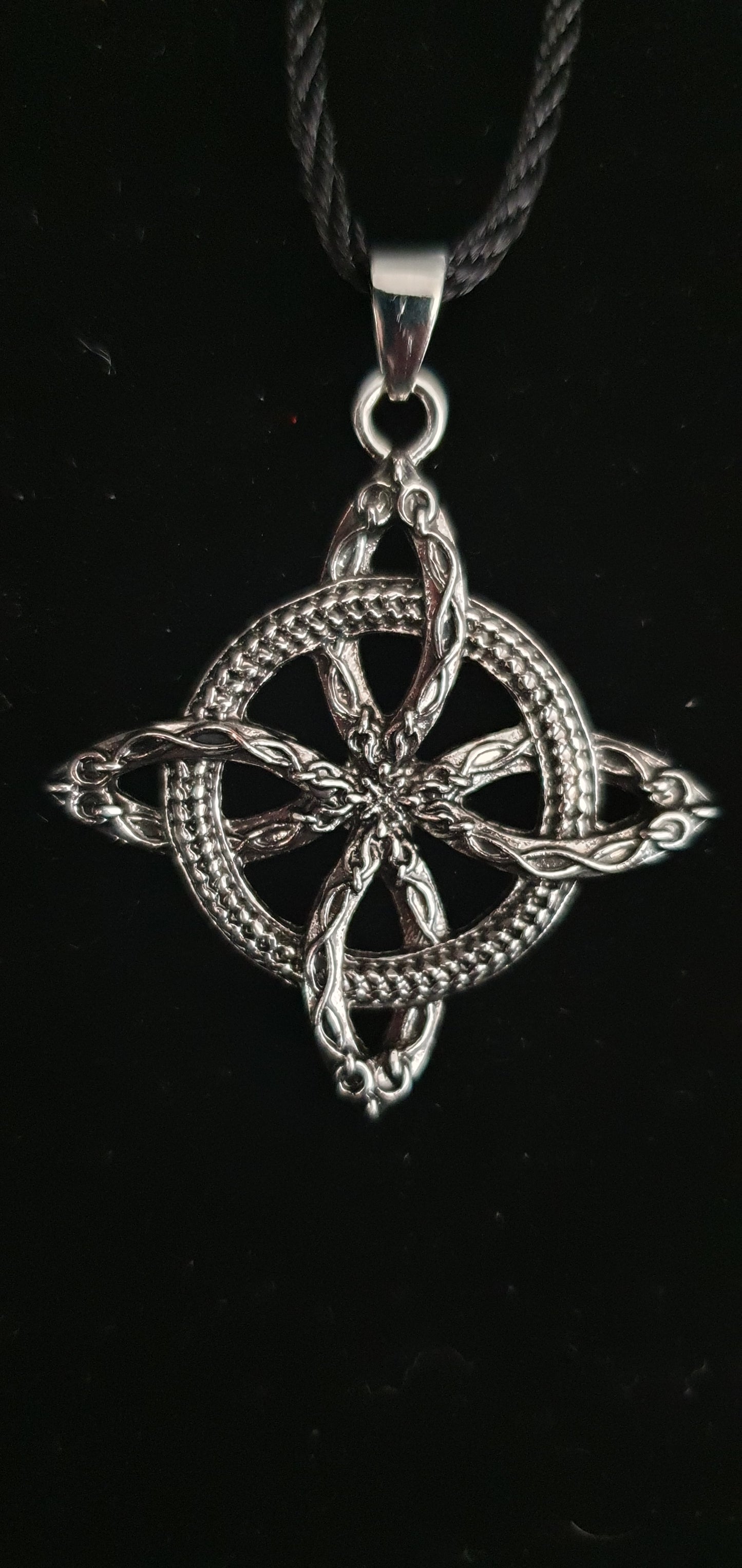 Vintage Celtic Viking Amulet Pendant Necklace