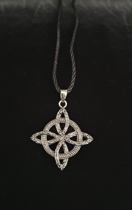 Vintage Celtic Viking Amulet Pendant Necklace