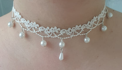 White lace and pearl bead chocker necklace