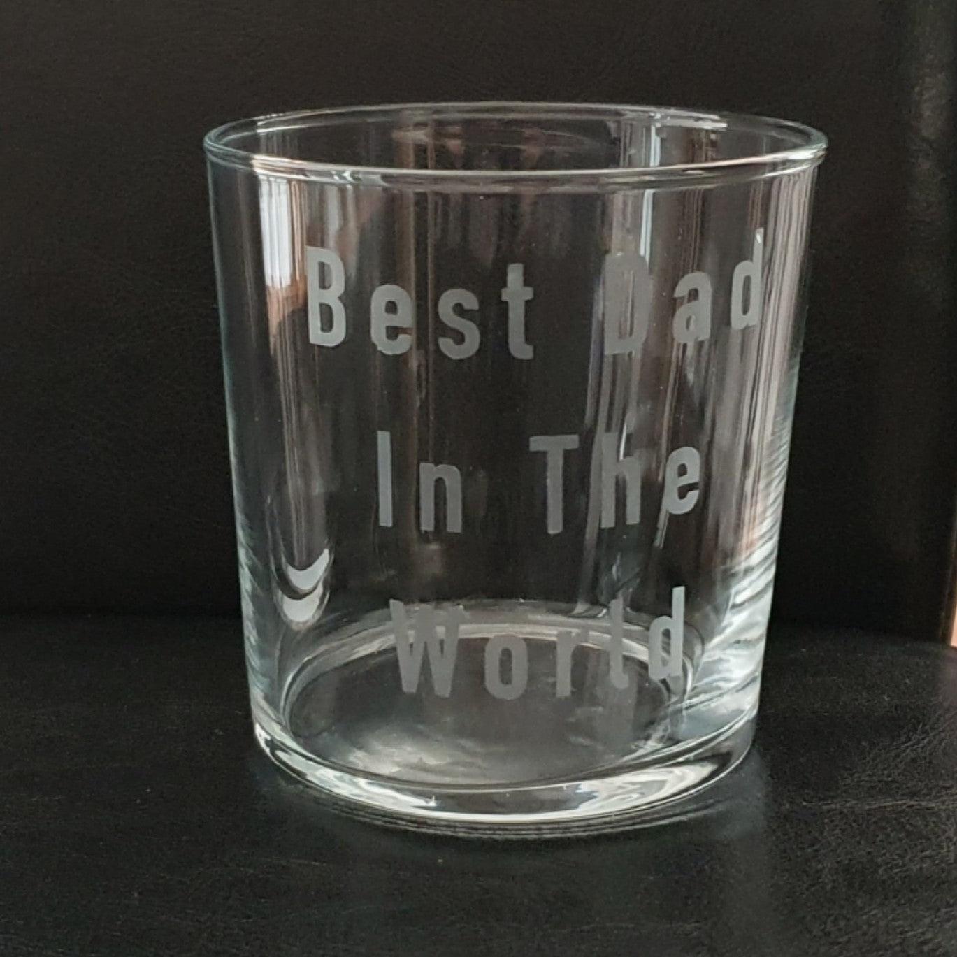 Best dad in the world etched glass tumbler