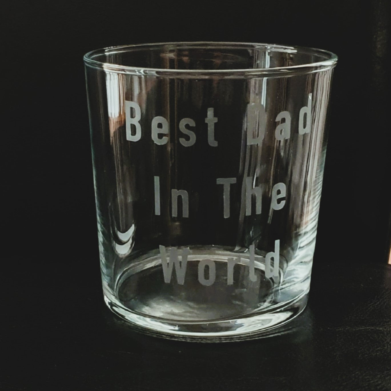 Best dad in the world etched glass tumbler