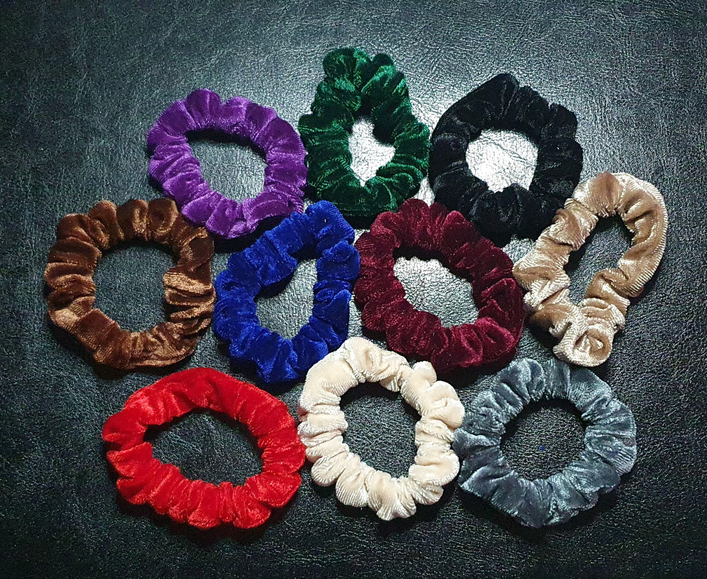 Set of 10 mini scrunchie bobbles