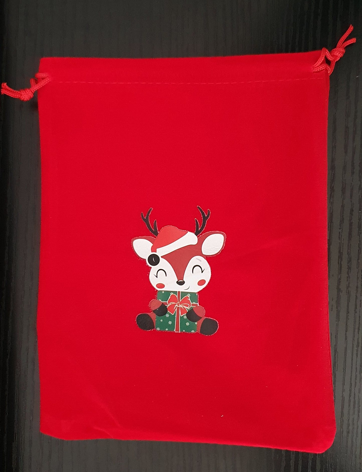 Red velvet drawstring Christmas bag pouches with images