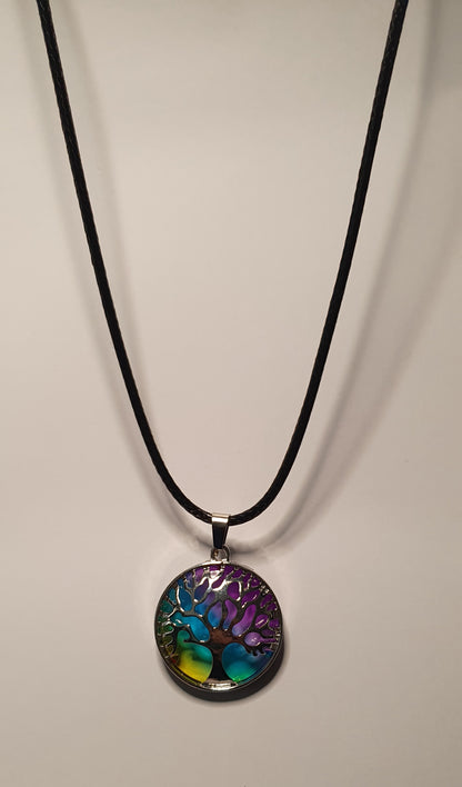 Tree of life pendant necklace