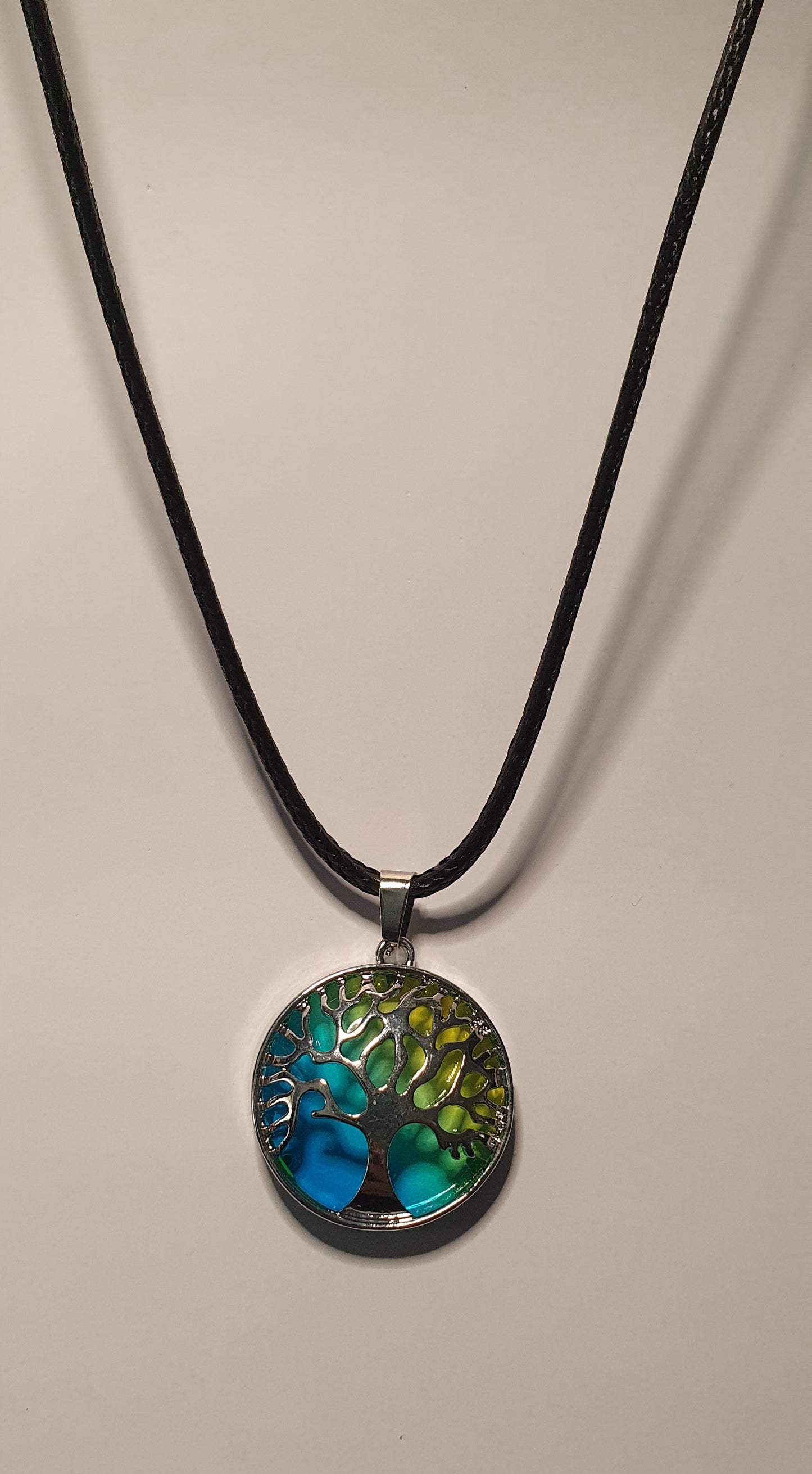 Tree of life pendant necklace