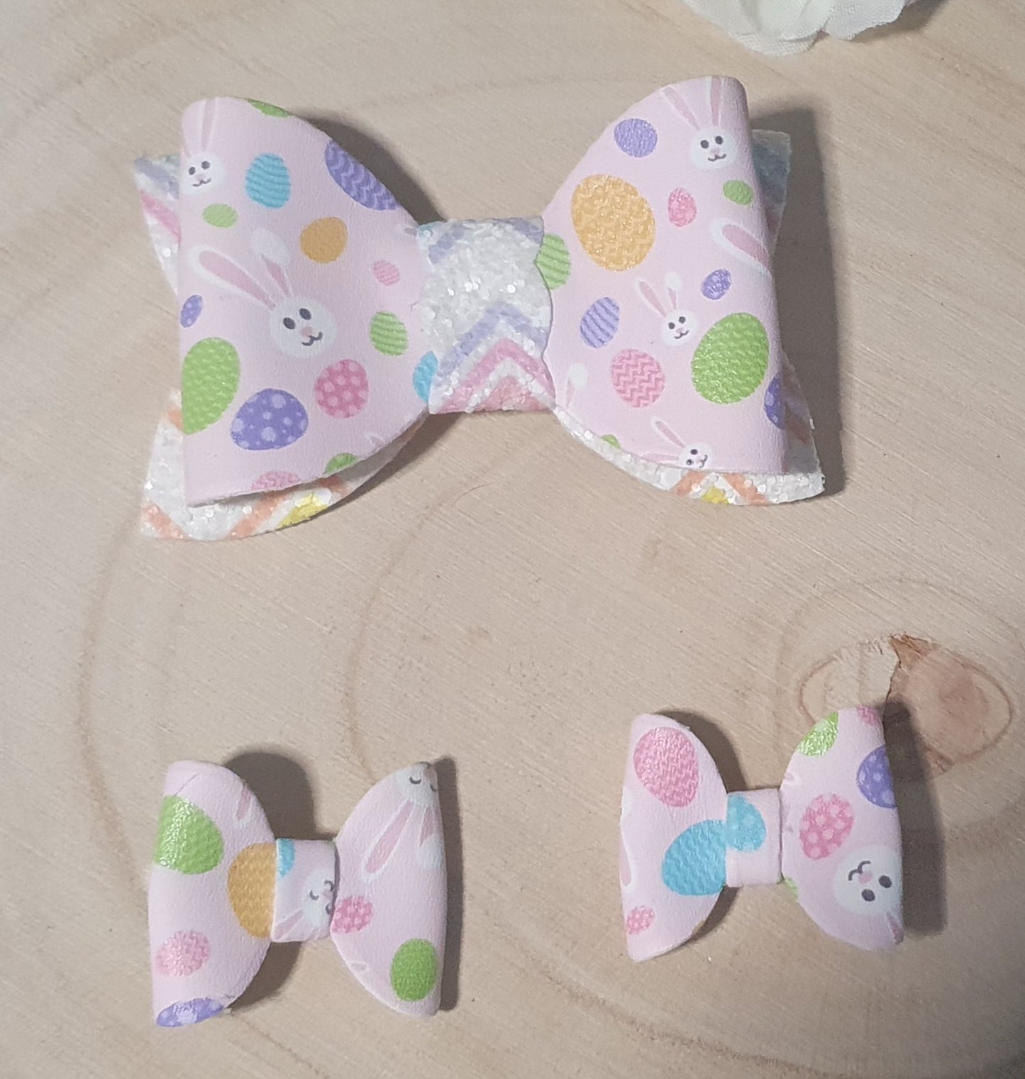 Eaters spring time bunny rabbit easter egg hair bow accessories