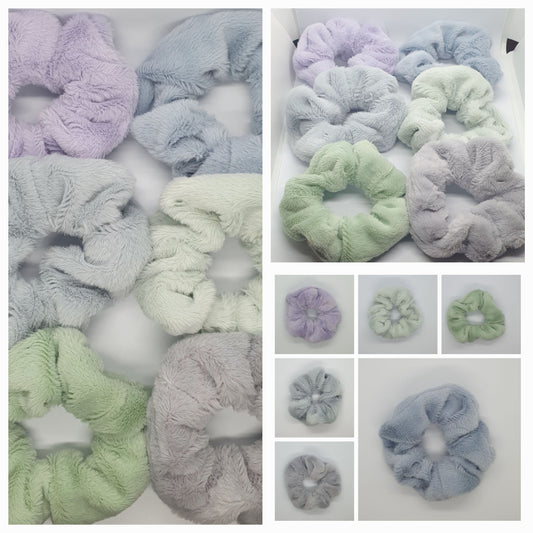 Large super soft and fluffy set of 6 hair scrunchie bobbles