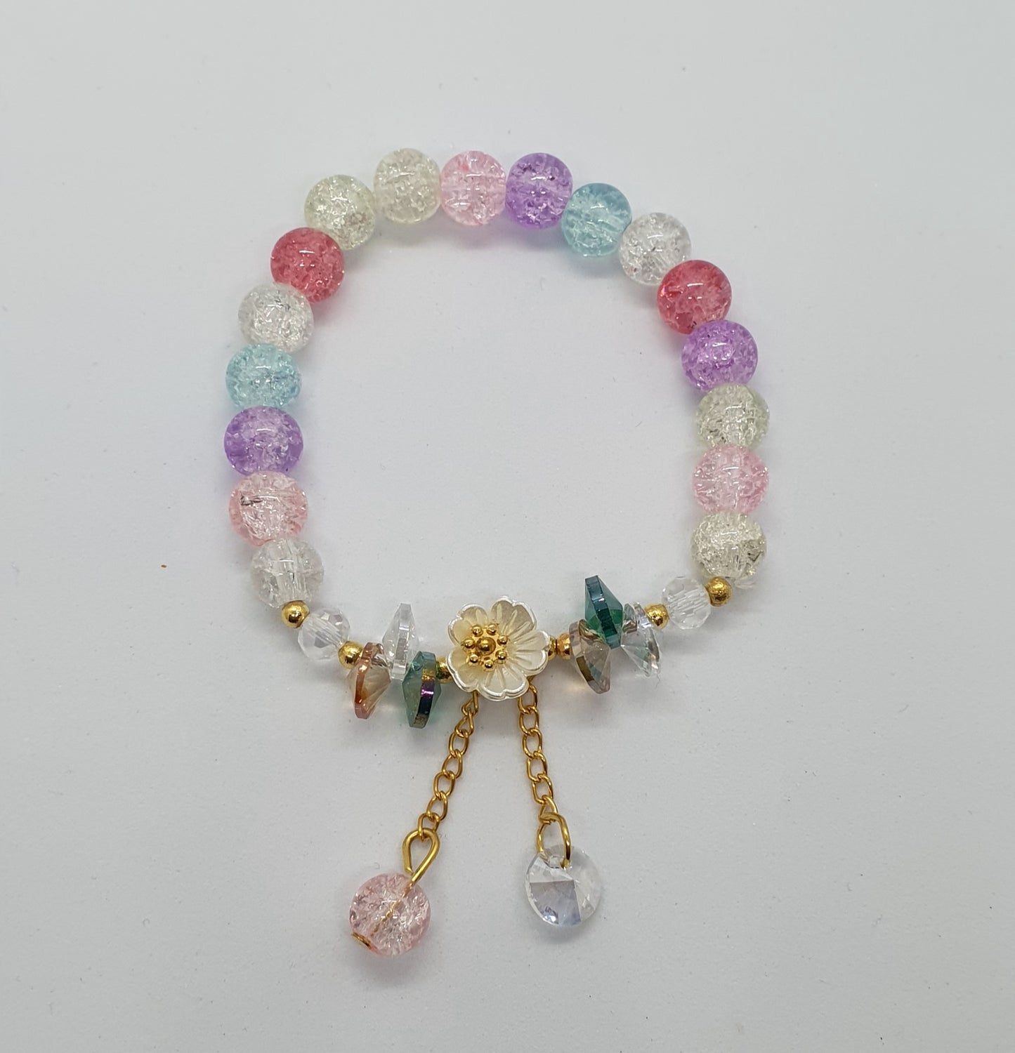 Crackled glass bead and daisy flower bracelet