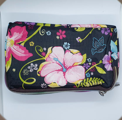 Handbag purse with strap and three compartments