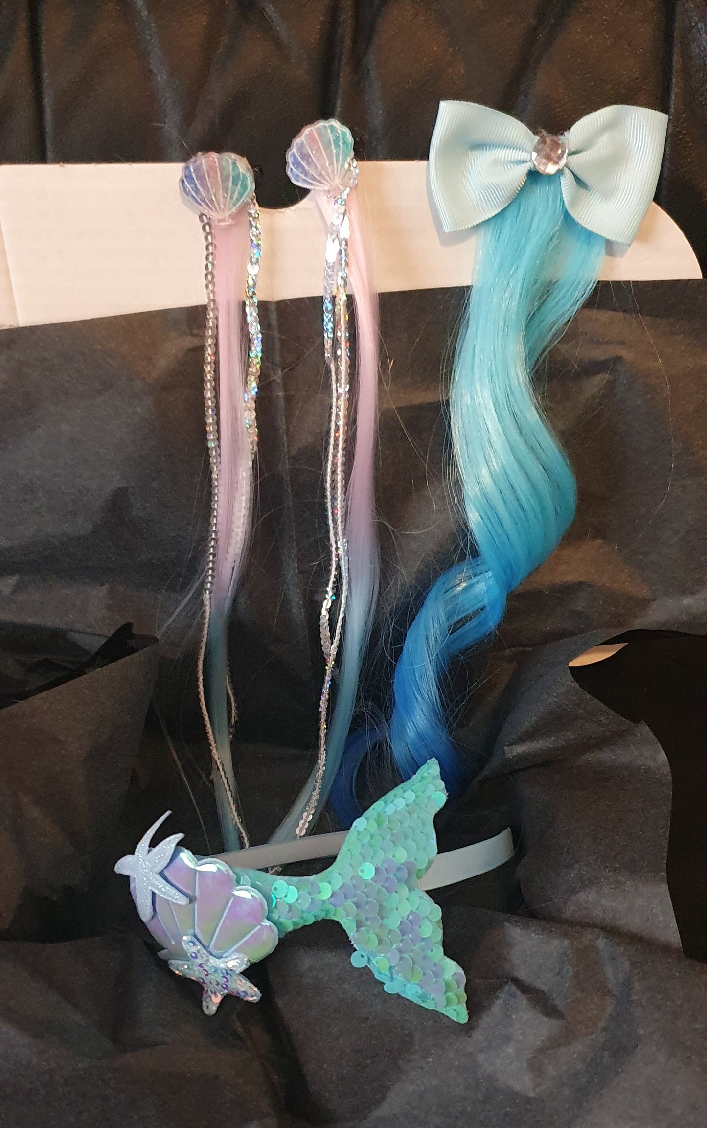 Blue mermaid themed hair accessory box