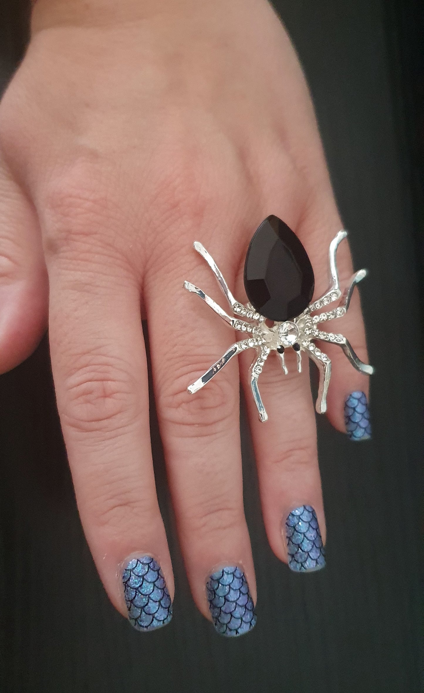 Metal spider gemmed adjustable ring