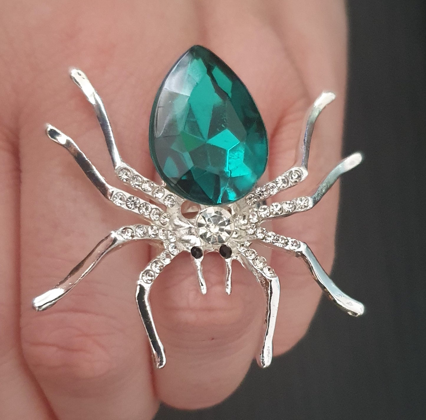 Metal spider gemmed adjustable ring