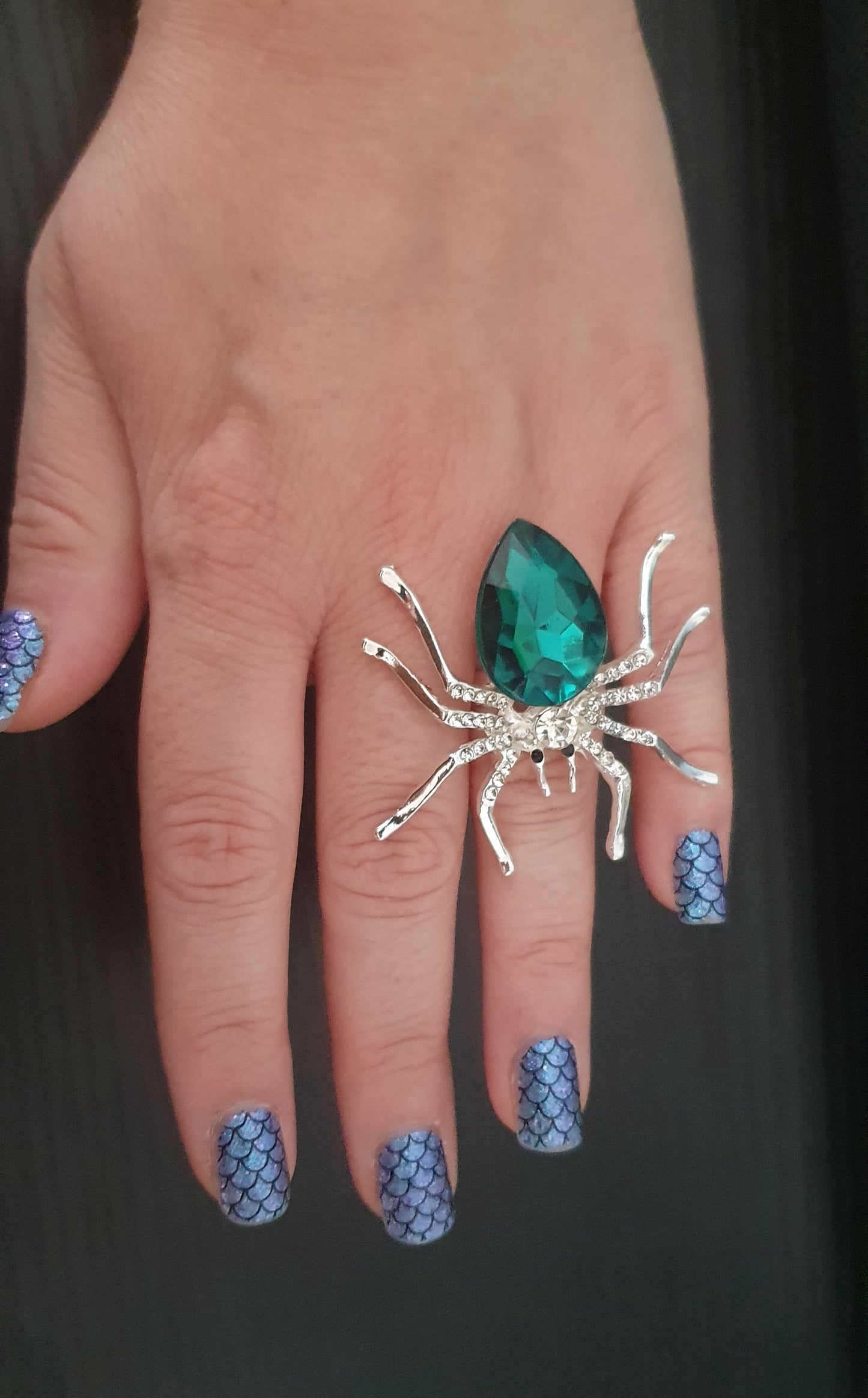 Metal spider gemmed adjustable ring