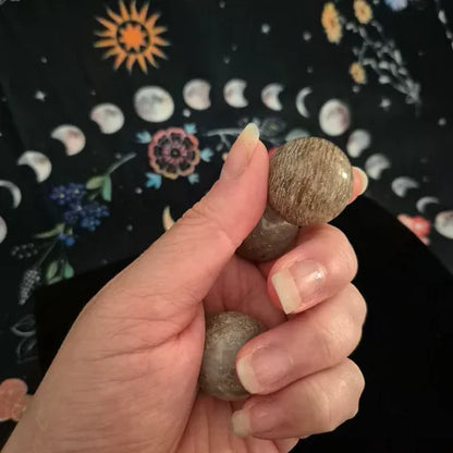 Thousand Layer Agate Small Spheres