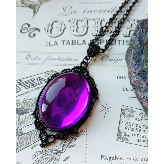 Oval gemmed fashion pendant necklace