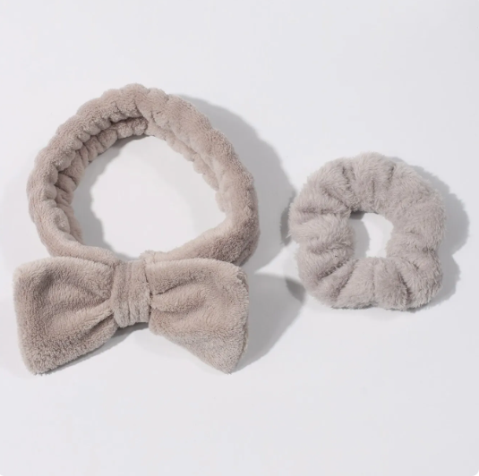 Make up spa bow headband and scrunchie set