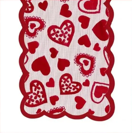 Valentine heart table runner