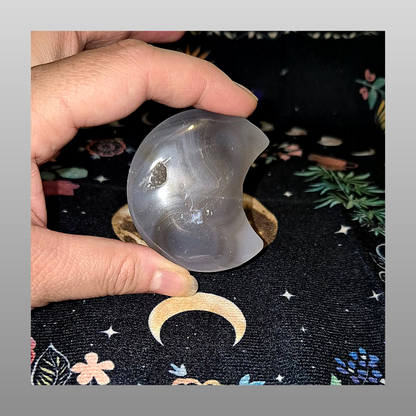 Agate Moon Carving – Natural Crescent Gemstone