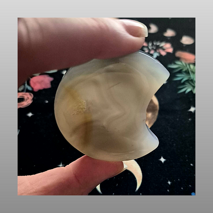 Agate Moon Carving – Natural Crescent Gemstone