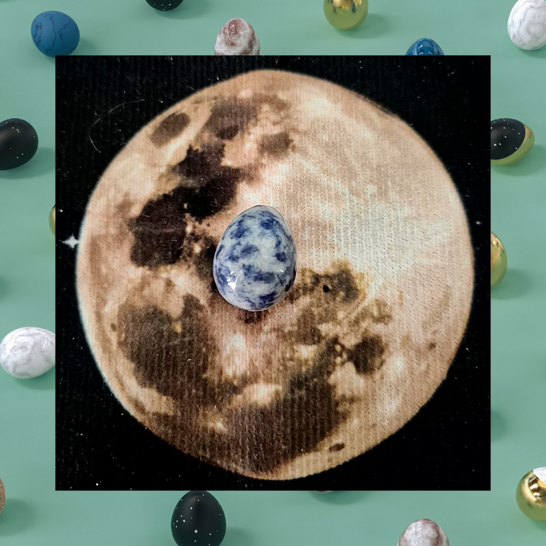 Polished Gemstone Egg – 2 cm Mini Carving