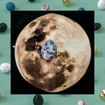Polished Gemstone Egg – 2 cm Mini Carving