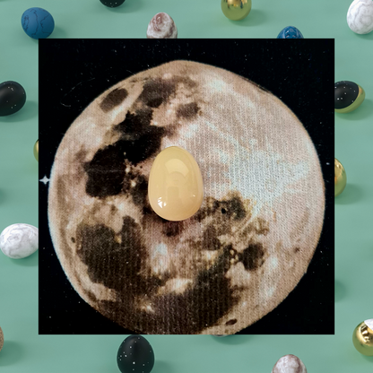 Polished Gemstone Egg – 2 cm Mini Carving