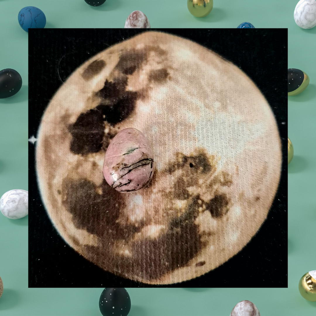 Polished Gemstone Egg – 2 cm Mini Carving