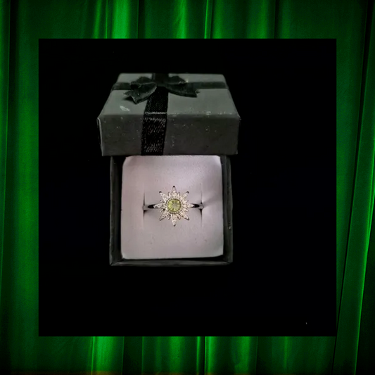 Peridot Star Adjustable Ring