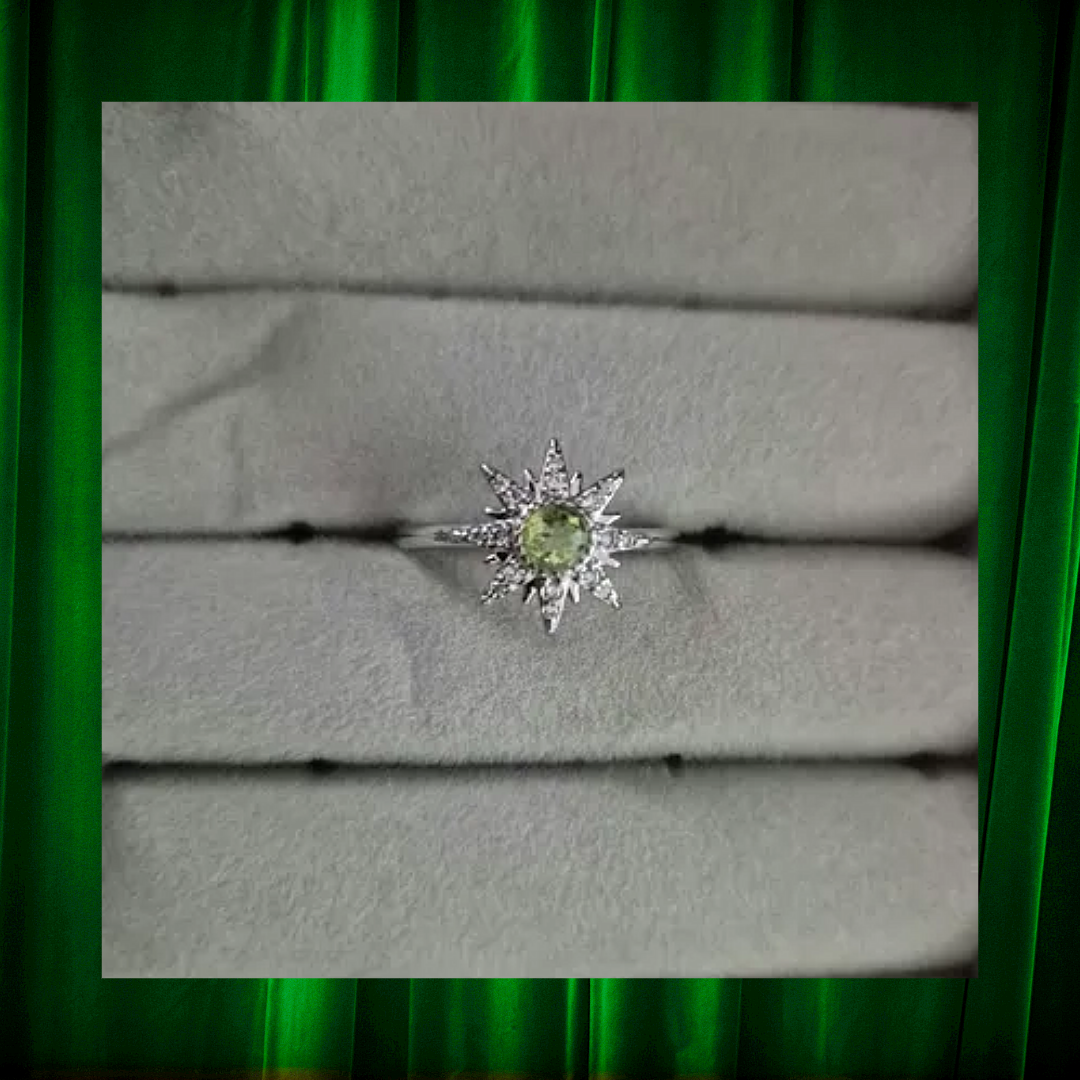 Peridot Star Adjustable Ring