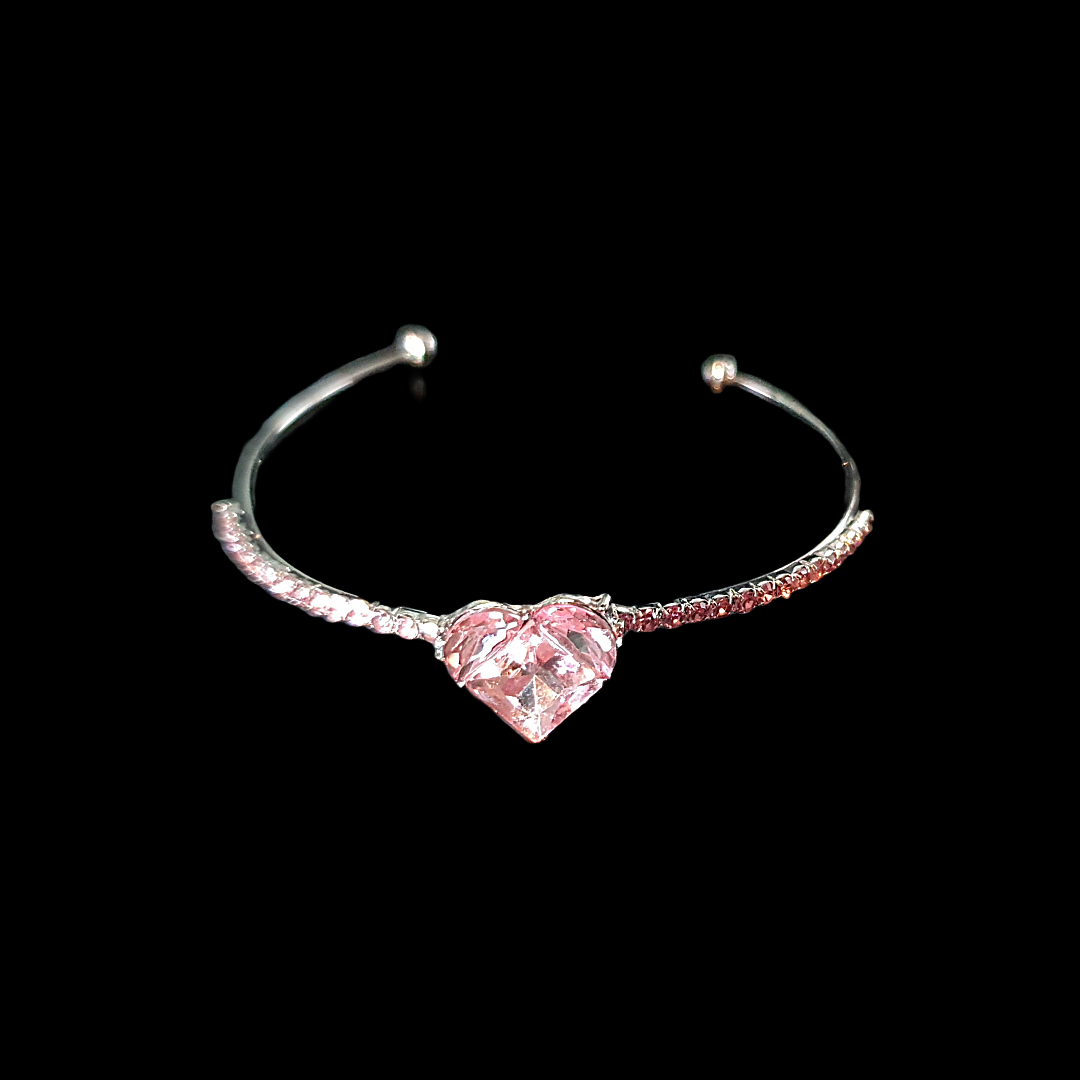 Bangle with heart detail