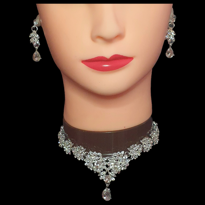 Royal style crystal rhinestone tiara and matching jewellery set necklace and earrings