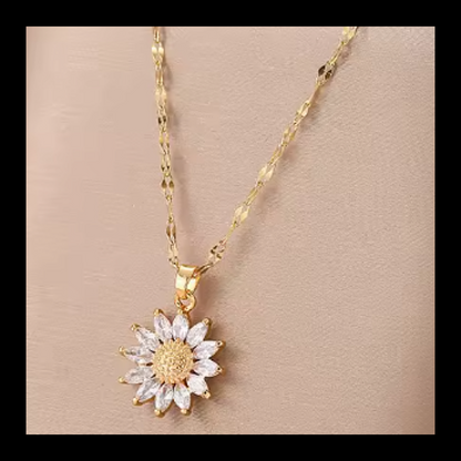 Elegant Sunflower Necklace