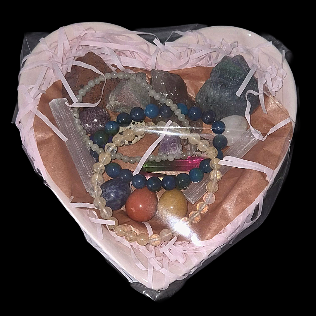 Many Blessings Crystal Heart Bowl 1 – Gemstones for Clarity, Calm, Love, Protection, Healing, Intuition, Strength, Grounding & Abundance
