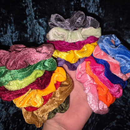 20 velevet scrunchies
