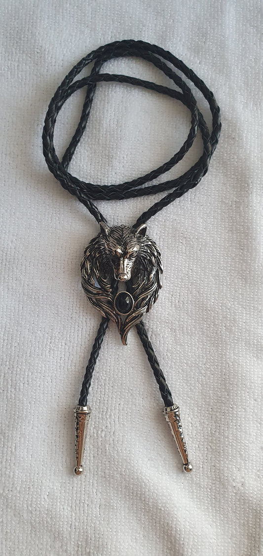 Wolf head Necktie with natural agate on a leather collar rope