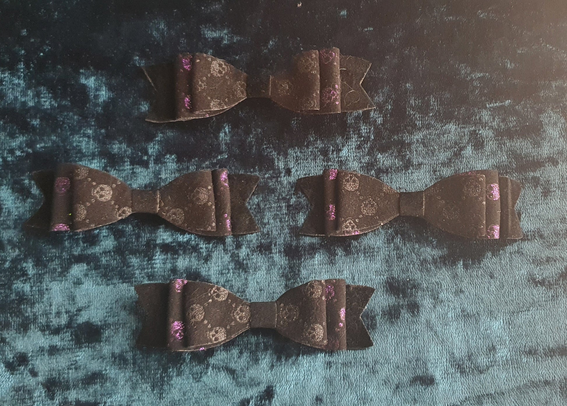 collection of Black Velvet With Black & Purple Glitter Skull Pattern Halloween Bows