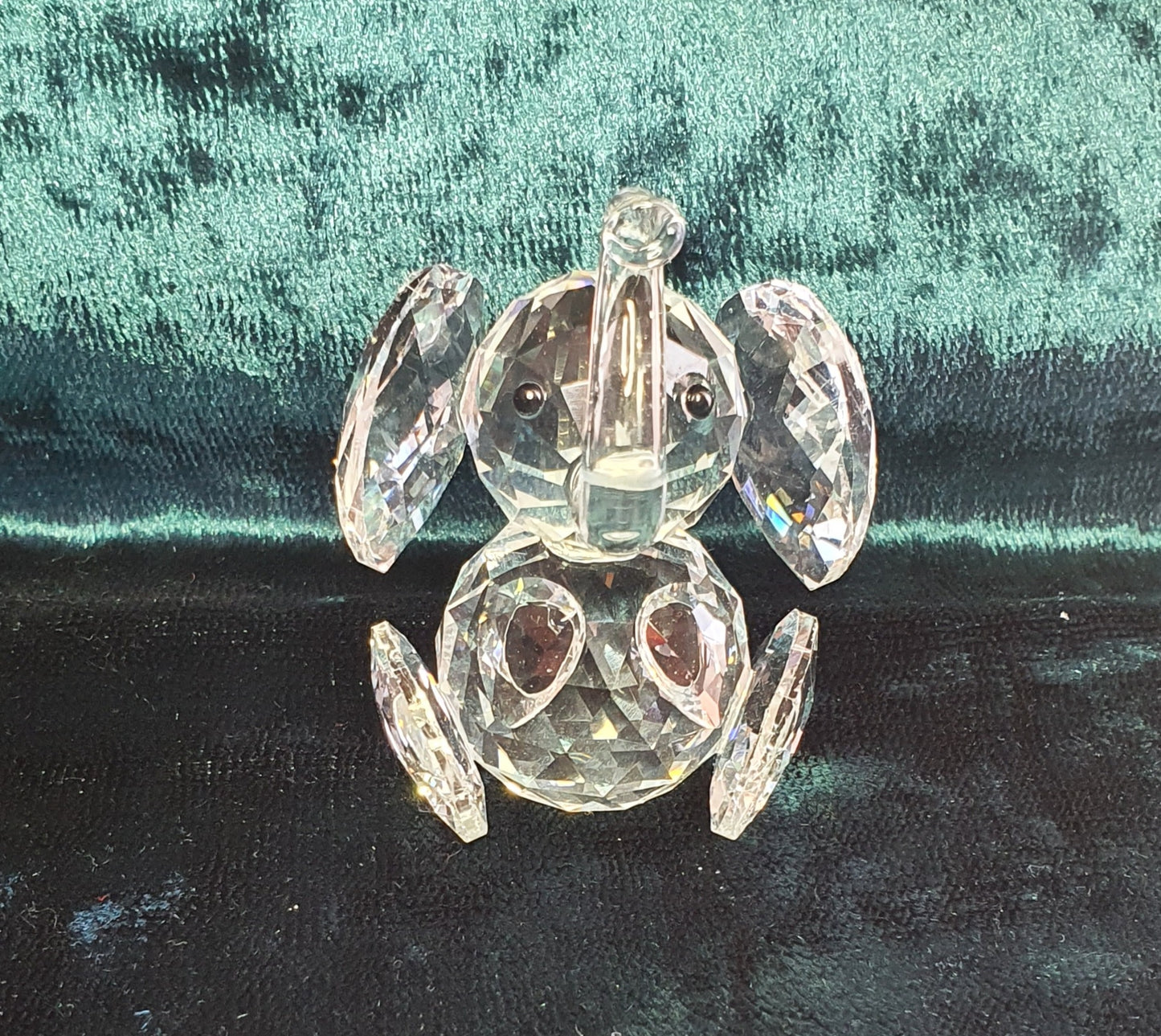 Elephant crystal figure