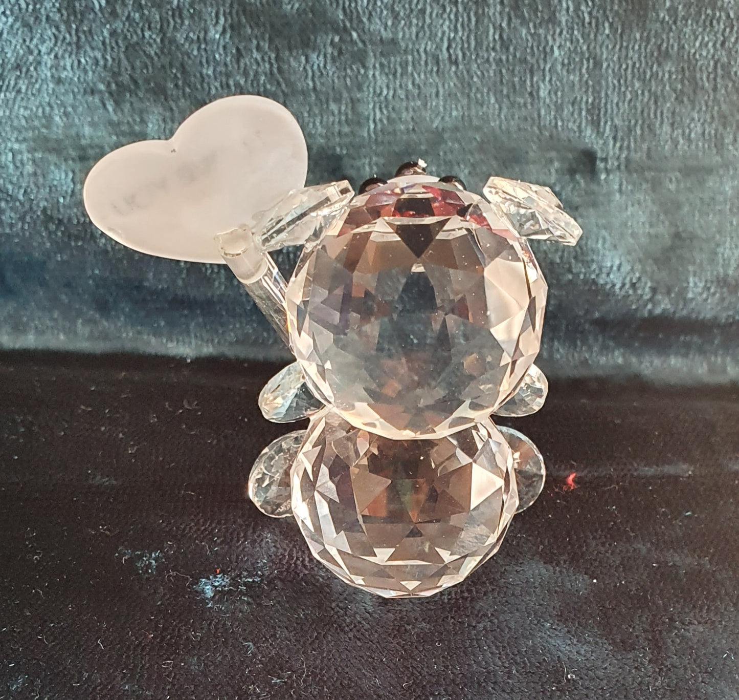 back of bear crystal figure