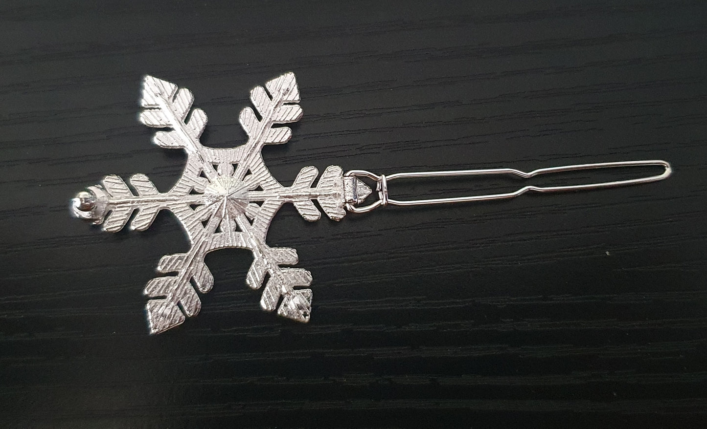 Snowflake crystal hair pin clip