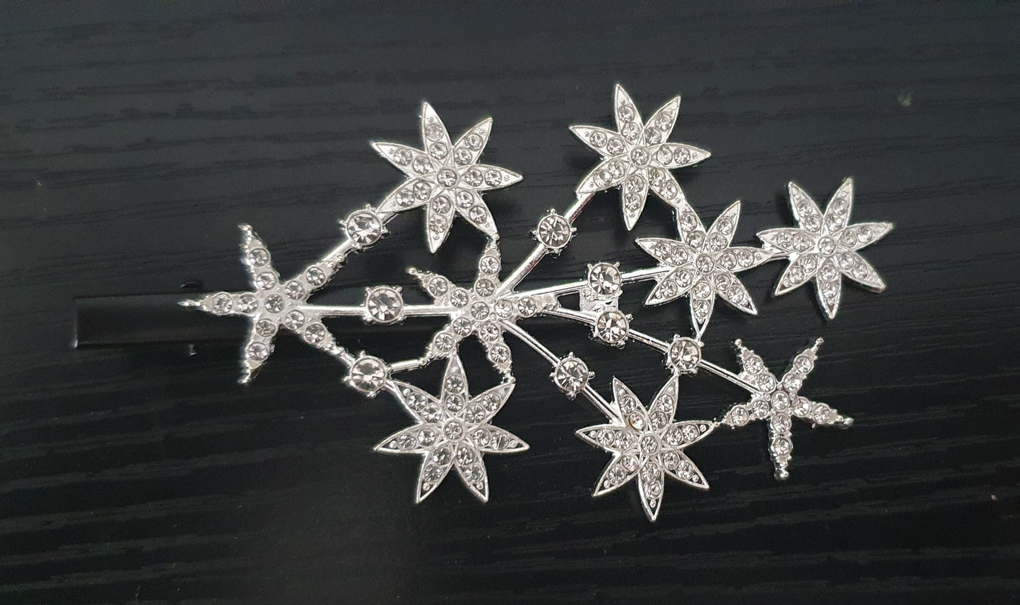 Star hair clip with crystal rhinestones