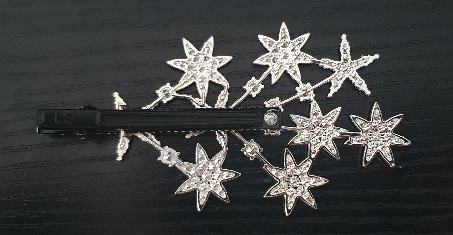 Star hair clip with crystal rhinestones