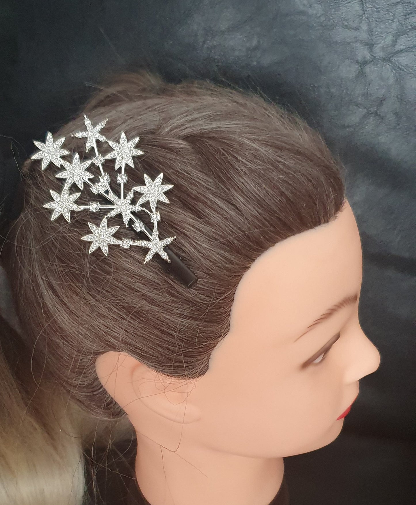 Star hair clip with crystal rhinestones