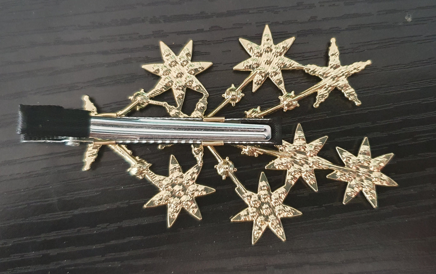 Star hair clip with crystal rhinestones