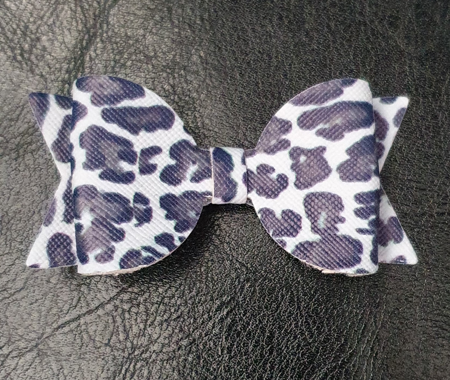 Leopard print faux leather bow set