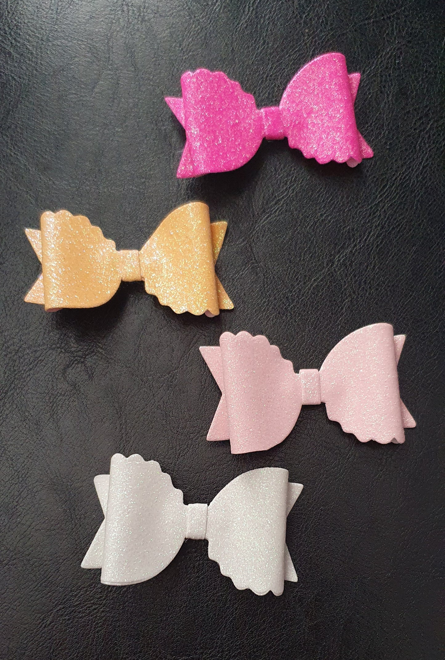 Shimmery sparkly bow set of four