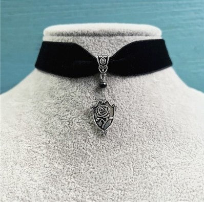 Vintage gothic wiccan pagan black velvet choker necklaces