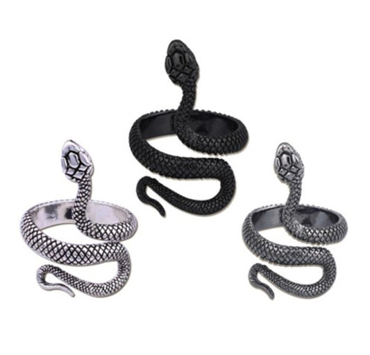 Adjustable snake ring